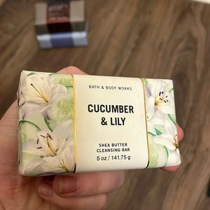 Bath and Body Works Bar Soap - Cucumber and Lily